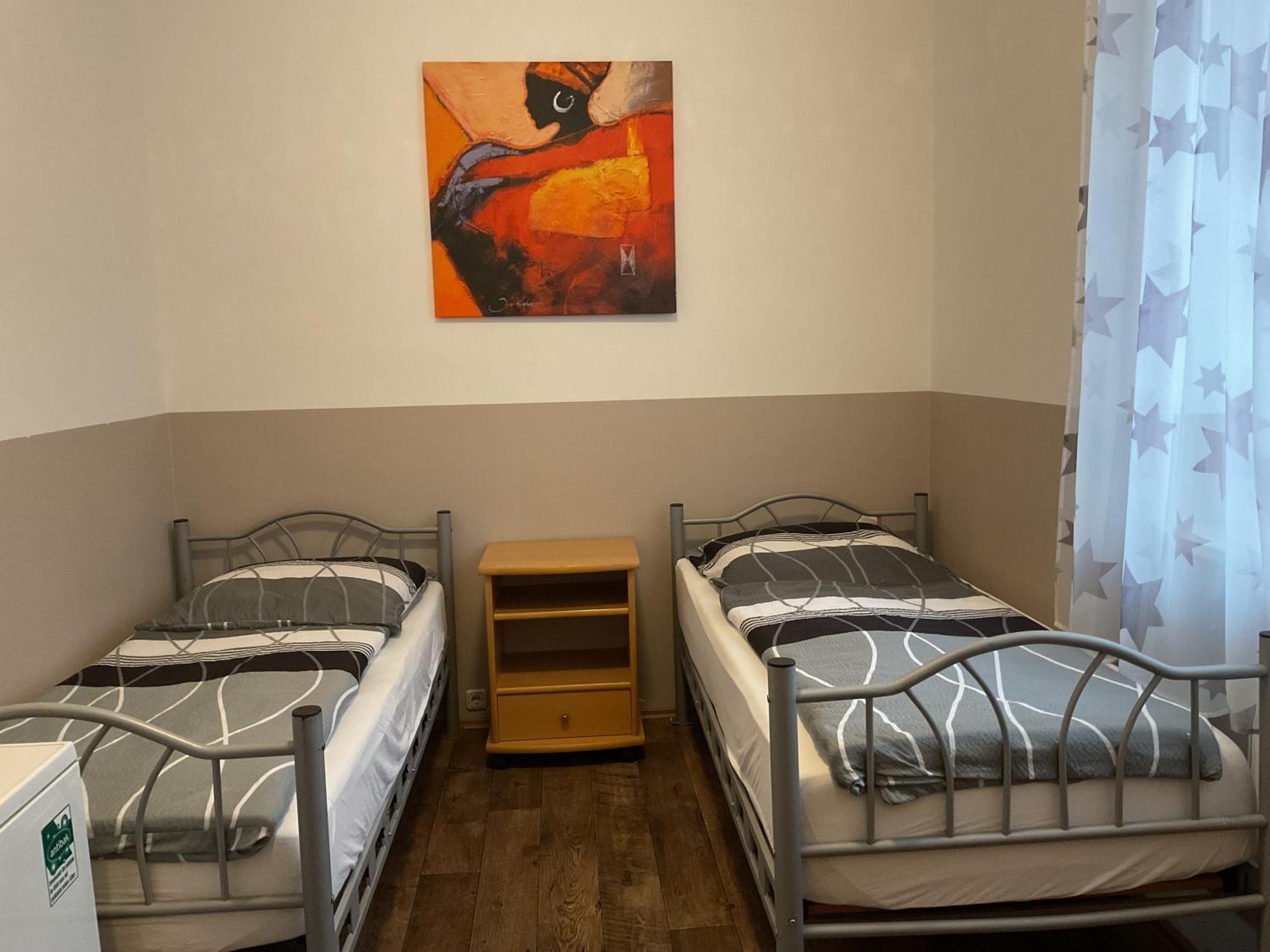 Pension&Hostel Anna - Monteurzimmer Monachium Zewnętrze zdjęcie