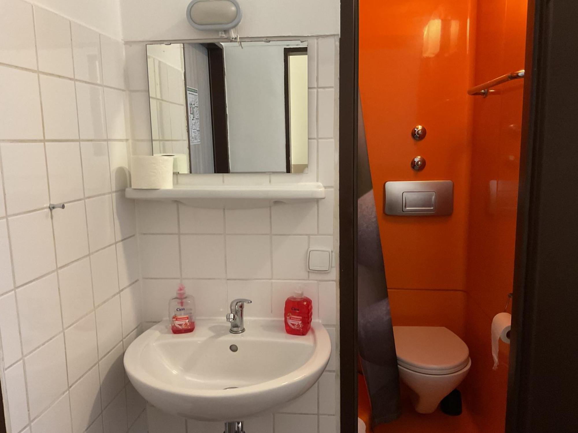 Pension&Hostel Anna - Monteurzimmer Monachium Zewnętrze zdjęcie