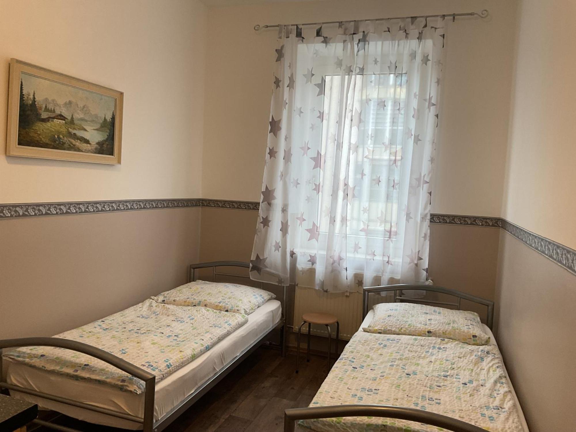 Pension&Hostel Anna - Monteurzimmer Monachium Zewnętrze zdjęcie