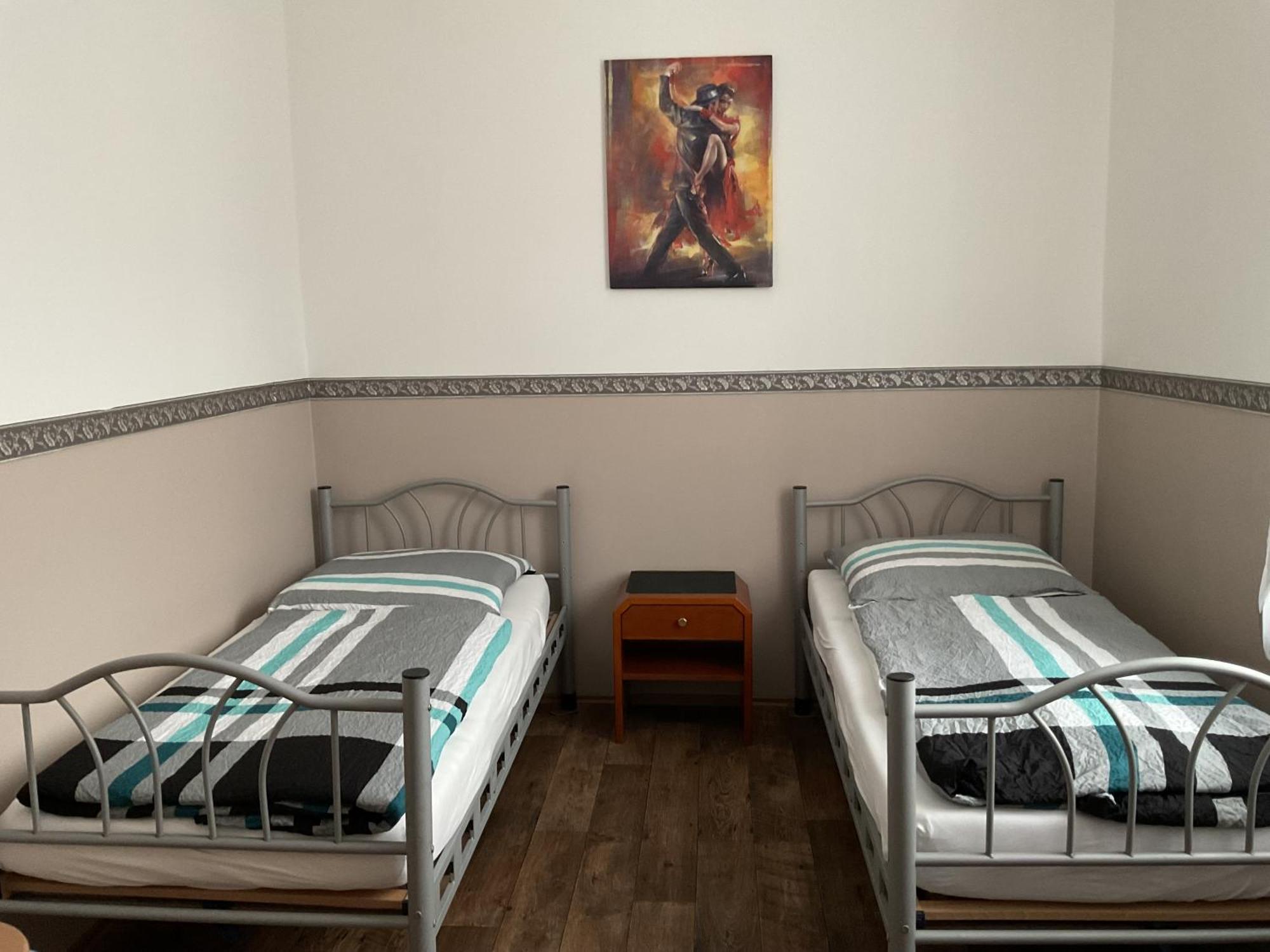 Pension&Hostel Anna - Monteurzimmer Monachium Zewnętrze zdjęcie
