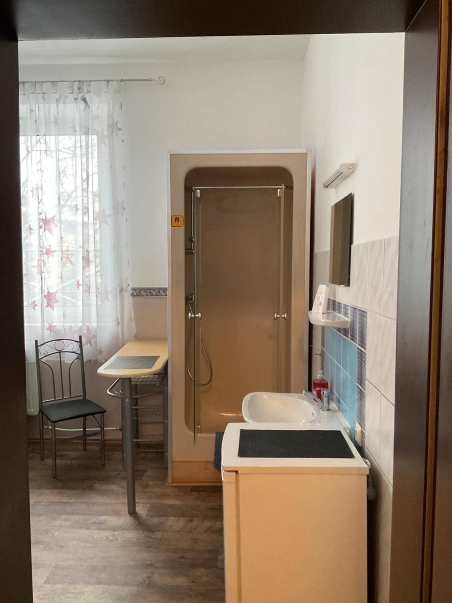Pension&Hostel Anna - Monteurzimmer Monachium Zewnętrze zdjęcie
