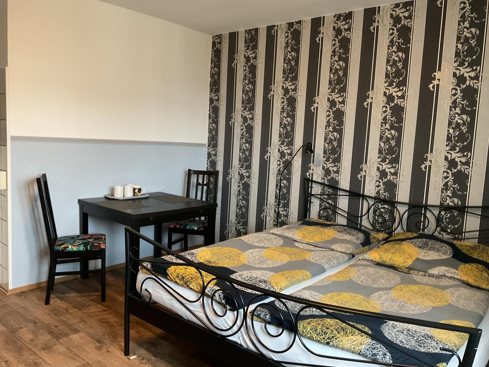 Pension&Hostel Anna - Monteurzimmer Monachium Zewnętrze zdjęcie